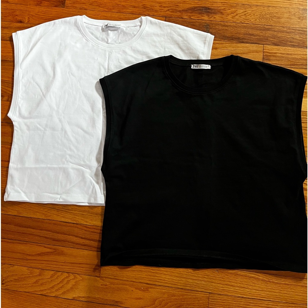 2 Zara boxy crop tops